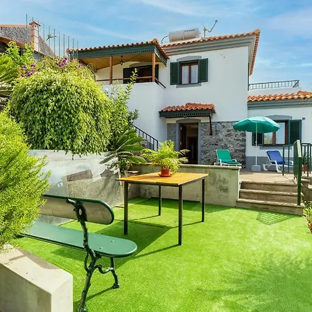 Dinis By Madeira Holiday home *