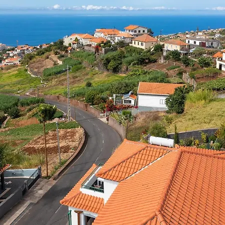 Dinis By Madeira Calheta (Madeira)