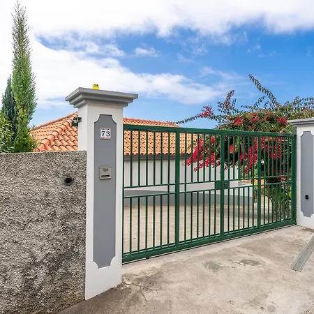 Dinis By Madeira بيت للعطل كالهيتا